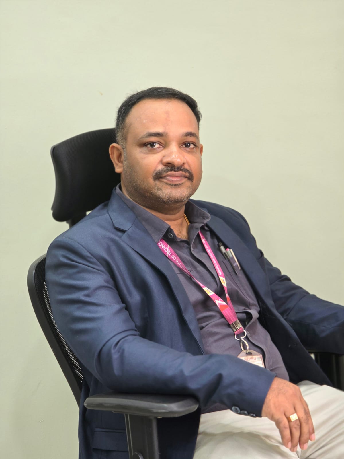 Dr-V-Saravanan